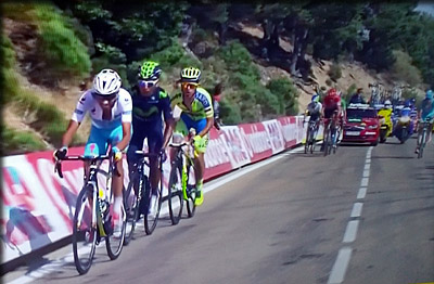 Attaque de ARU, DUMOULIN laché  - 20ème étape de la vuelta 2015